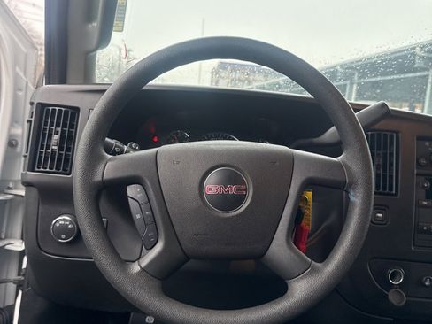 Used 2024 GMC Savana 2500 w/ Driver Convenience Package image 10