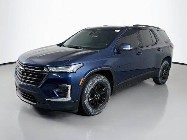 Used 2023 Chevrolet Traverse LS w/ Midnight/Sport Edition FWD image 4
