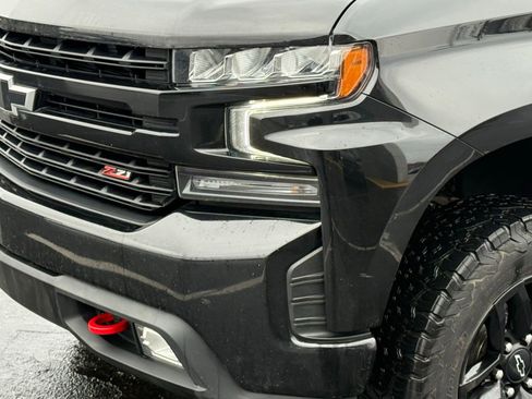 Used 2021 Chevrolet Silverado 1500 LT Trail Boss w/ Convenience Package II image 9