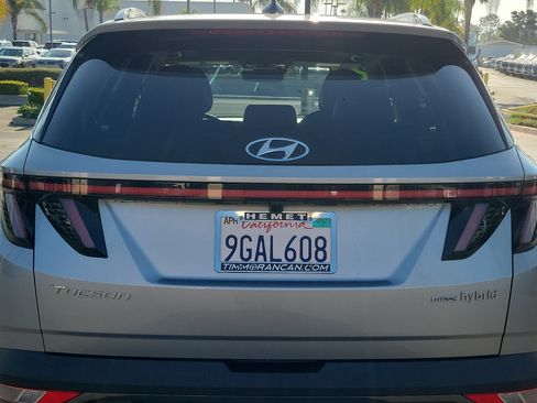 Certified 2023 Hyundai Tucson Limited AWD/4WD image 27