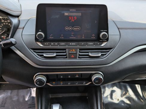 Used 2019 Nissan Altima 2.5 SR FWD image 23