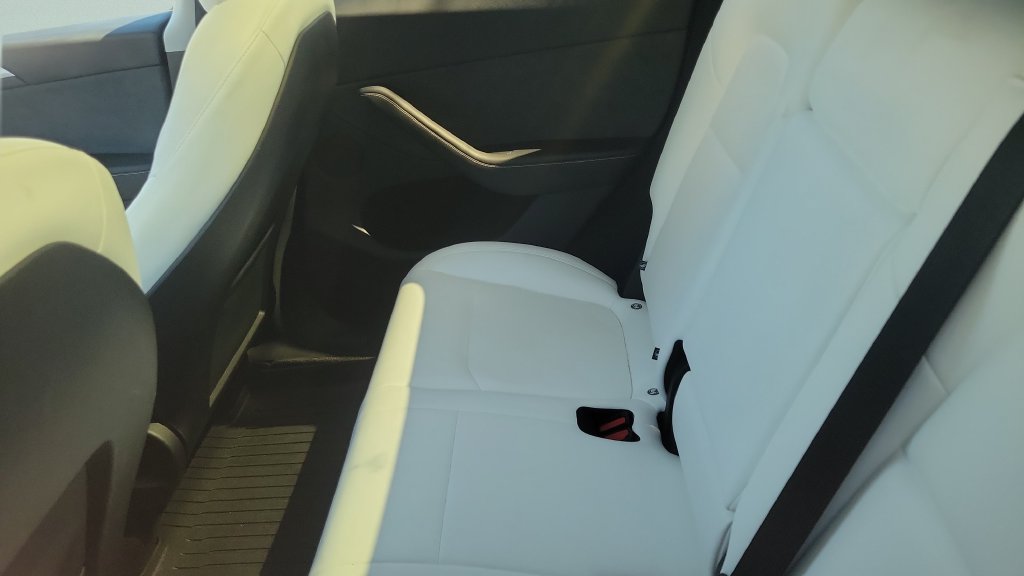 Used 2024 Tesla Model Y Performance AWD/4WD image 5