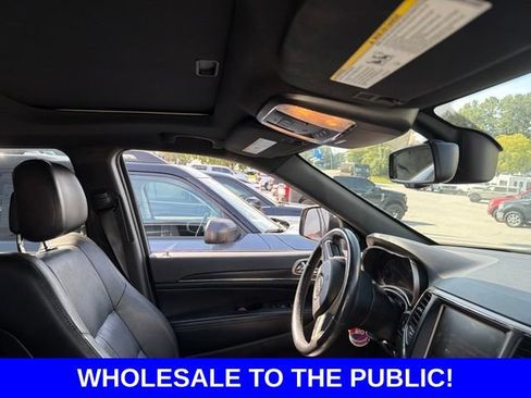 Used 2014 Jeep Grand Cherokee Limited w/ Trailer Tow Group IV AWD/4WD image 9