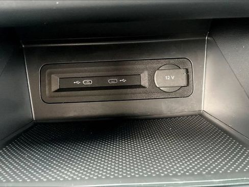 Used 2023 Volkswagen Atlas SE AWD/4WD image 15