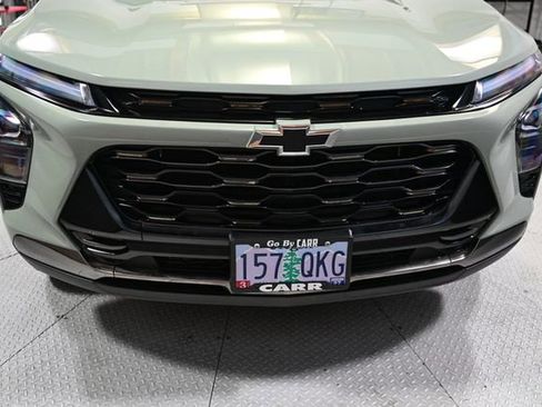 Used 2024 Chevrolet Trax ACTIV w/ Sunroof Package FWD image 16