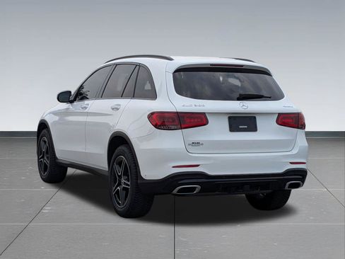 Used 2021 Mercedes-Benz GLC 300 4MATIC image 3