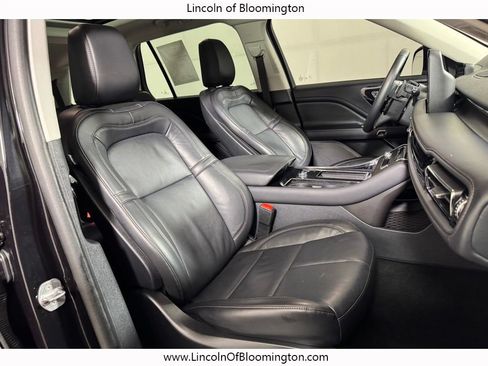 Certified 2025 Lincoln Aviator Reserve AWD/4WD image 11