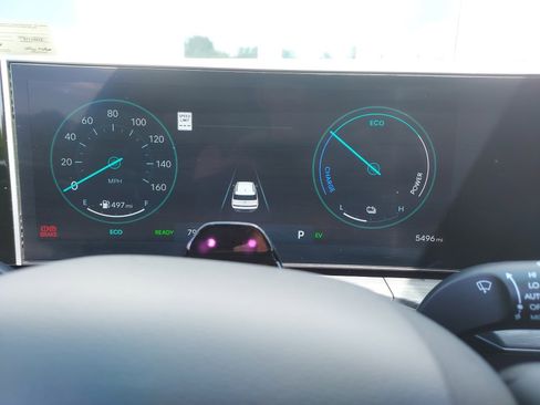 Used 2025 Hyundai Santa Fe Limited image 22