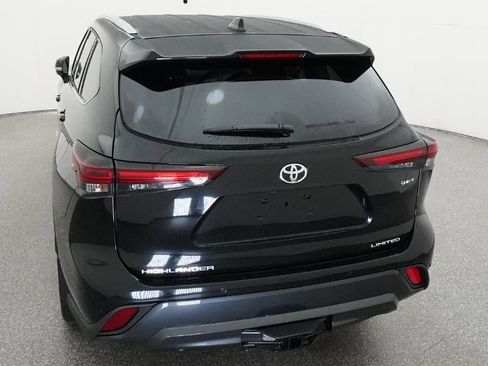 New 2026 Toyota Highlander Limited AWD/4WD image 6