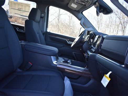 New 2026 Chevrolet Silverado 2500 LT image 16