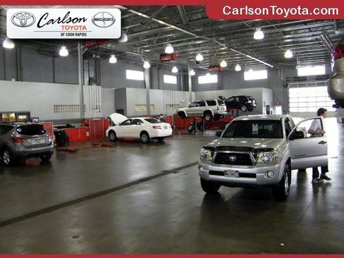 Certified 2019 Toyota Tacoma TRD Sport w/ TRD Premium Sport Package AWD/4WD image 33