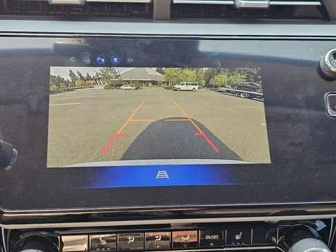 New 2027 Chevrolet Bolt LT w/ Comfort Package FWD image 30