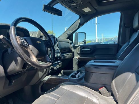 Used 2020 Chevrolet Silverado 2500 High Country AWD/4WD image 4