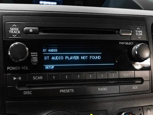 Used 2011 Toyota Sienna LE FWD image 29