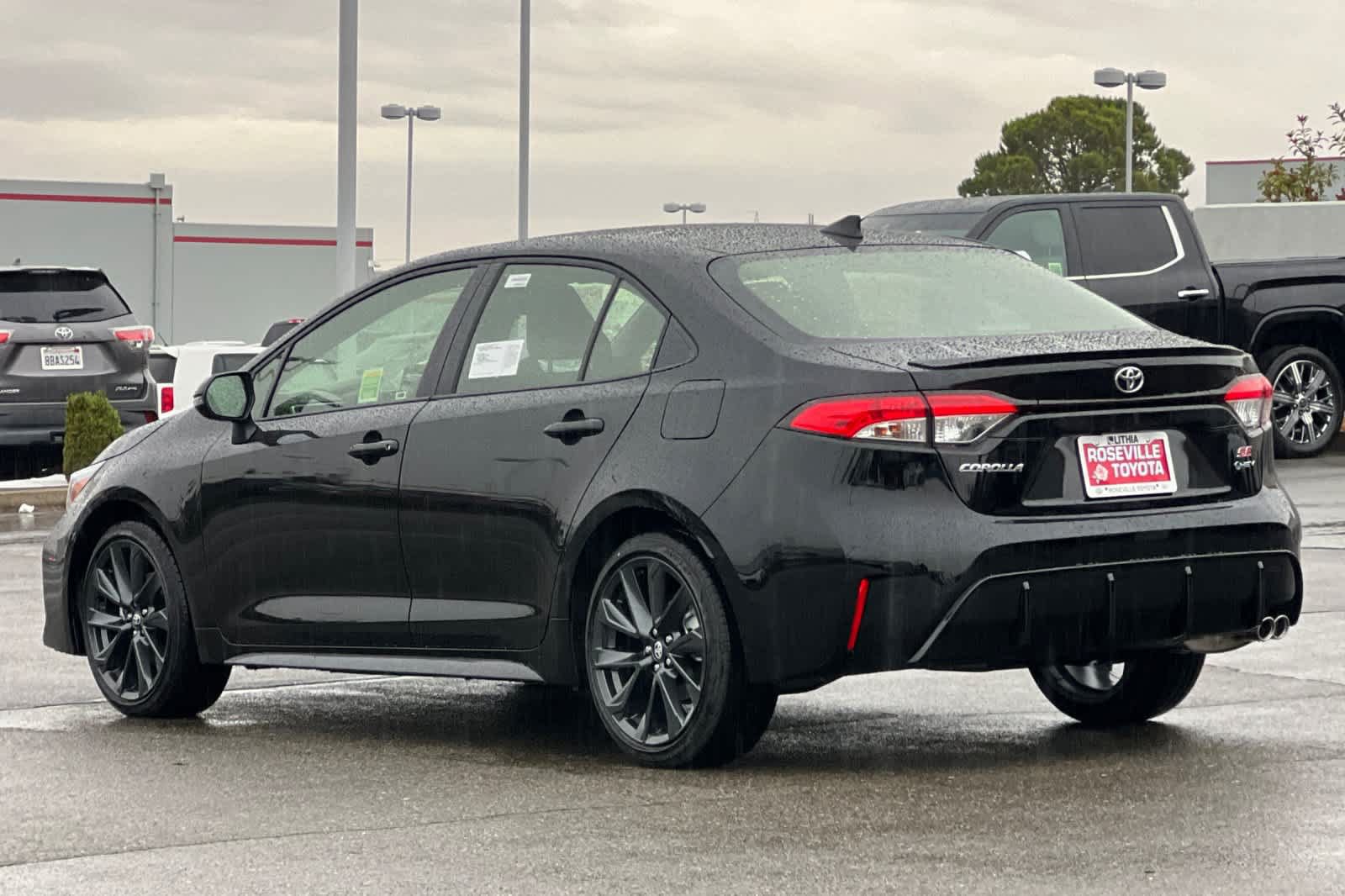 New 2027 Toyota Corolla SE FWD image 6