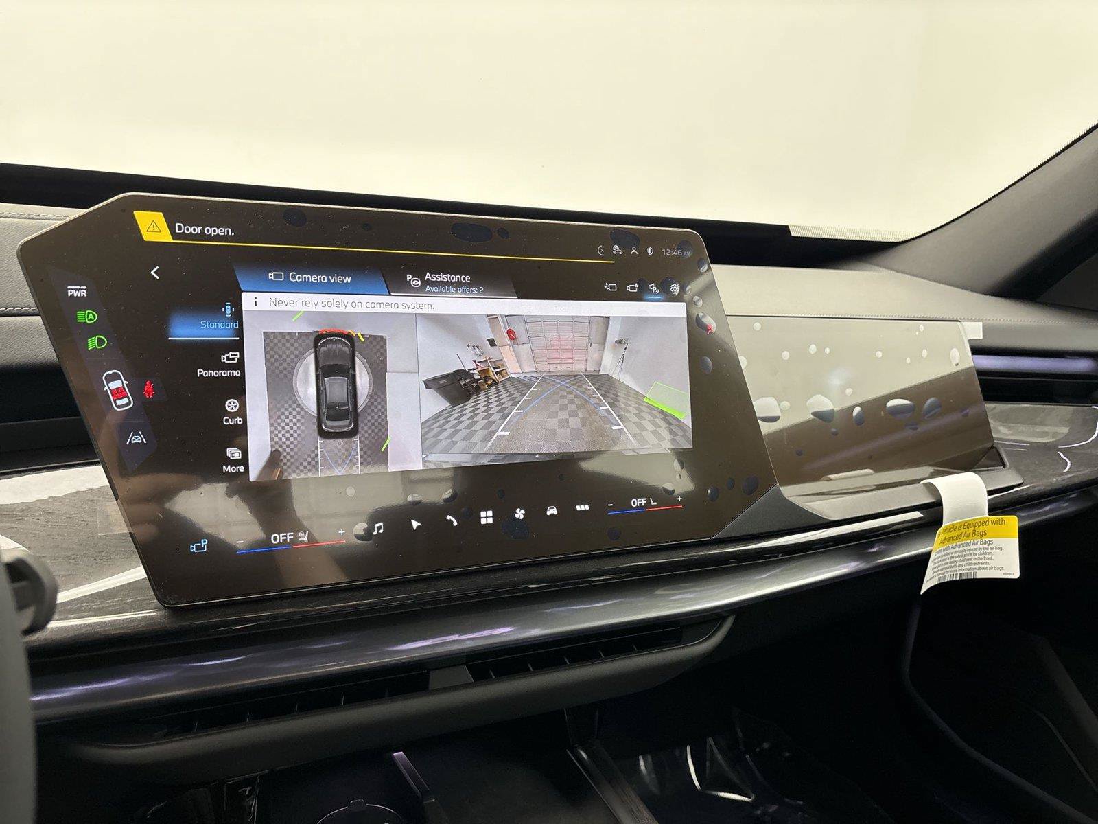 New 2027 BMW 740i w/ Executive Package RWD image 18
