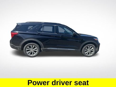 Used 2023 Ford Explorer XLT w/ Equipment Group 202A AWD/4WD image 7