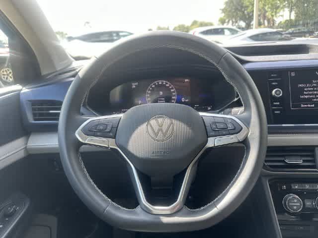 Used 2024 Volkswagen Taos SE w/ Black Wheel Package FWD image 27