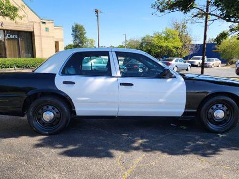 Used 2008 Ford Crown Victoria Police Interceptor RWD image 4
