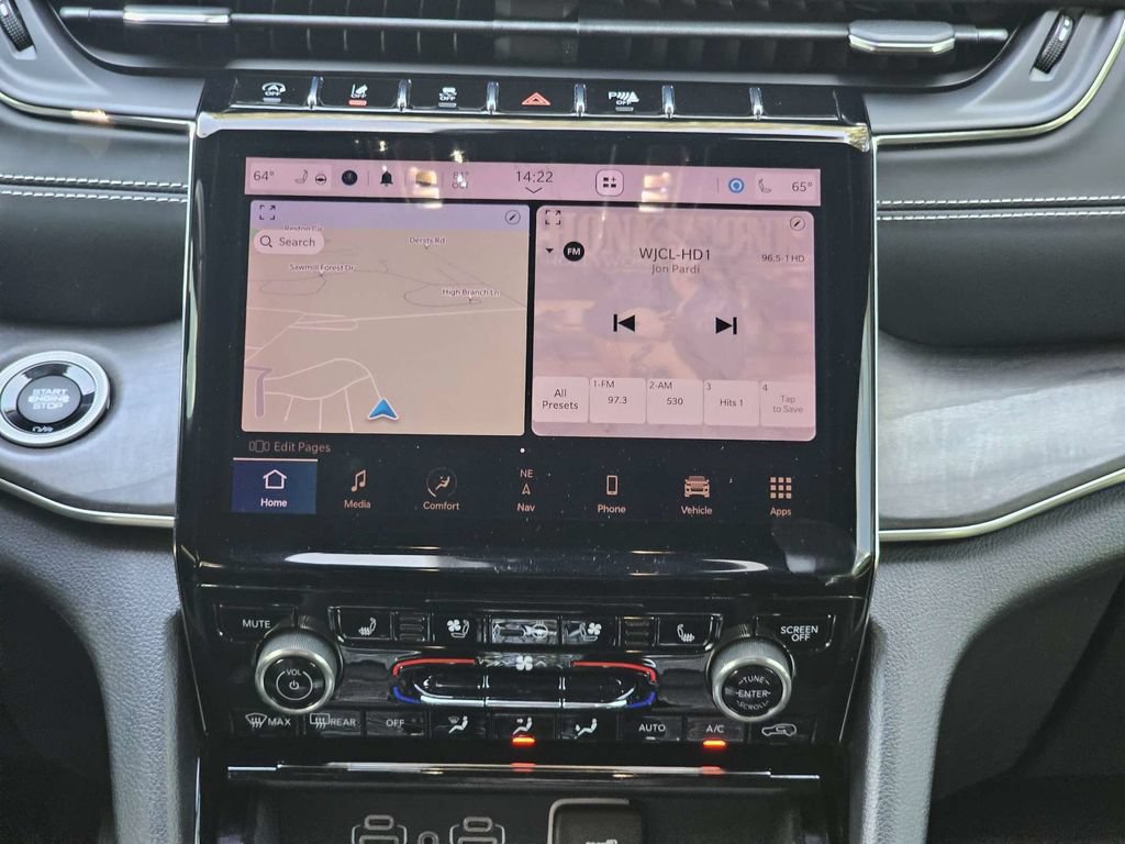 Used 2022 Jeep Grand Cherokee Overland w/ Luxury Tech Group IV AWD/4WD image 18