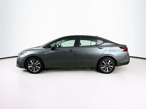 Used 2025 Nissan Versa SV FWD image 4