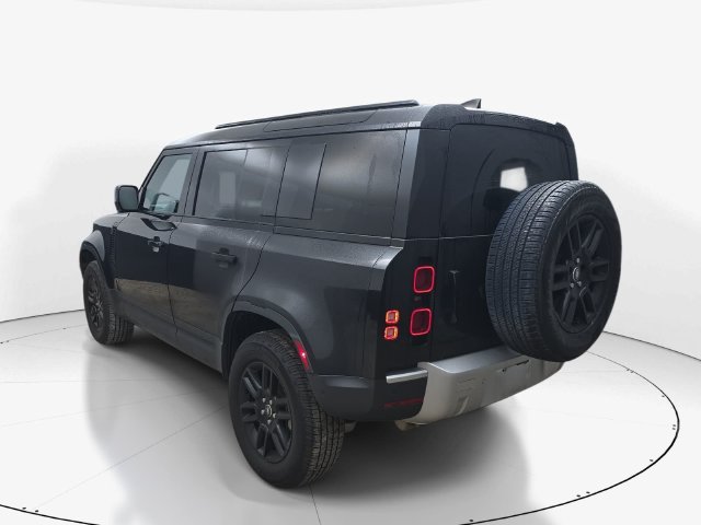 Used 2025 Land Rover Defender 110 S AWD/4WD image 8