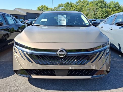New 2027 Nissan Sentra SV w/ SV Convenience Package FWD image 2