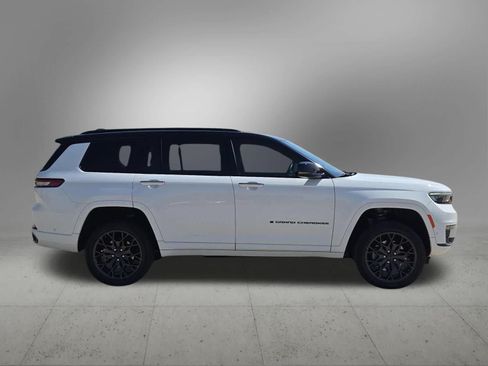 Used 2024 Jeep Grand Cherokee L Summit AWD/4WD image 7