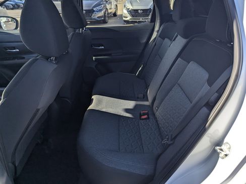 New 2026 Nissan Kicks SV image 8