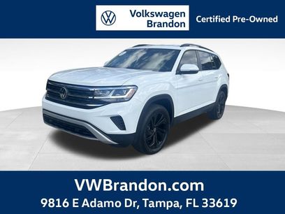 Used 2023 Volkswagen Atlas SE w/ Black Wheel Package