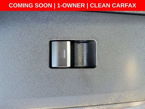 Used 2026 Toyota Prius Plug-In Hybrid FWD image 20