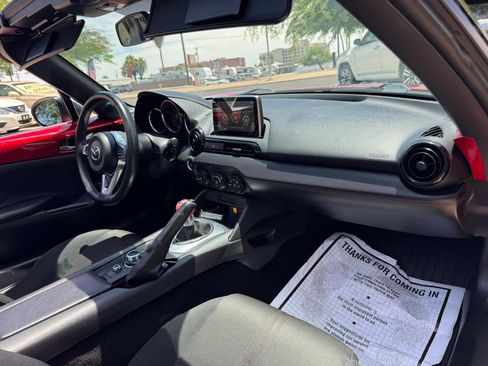 Used 2016 MAZDA MX-5 Miata Club RWD image 29
