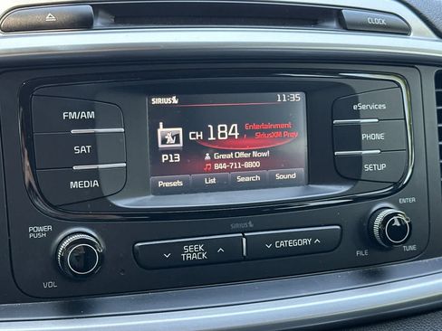 Used 2016 Kia Sorento LX w/ LX Convenience Package FWD image 20