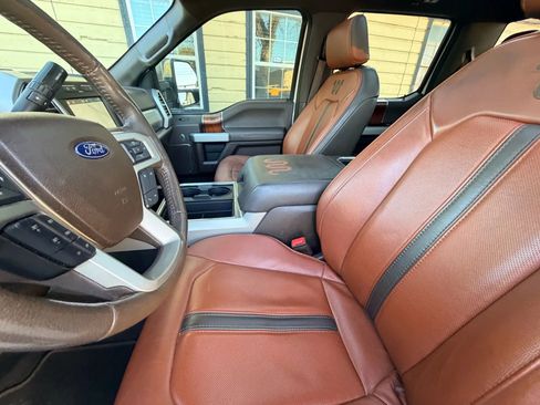 Used 2019 Ford F250 King Ranch w/ King Ranch Ultimate Package image 34