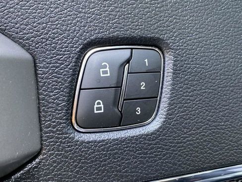 Used 2019 Ford F150 Lariat image 21