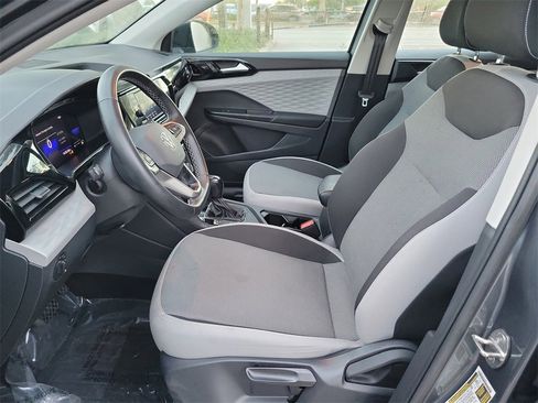 Used 2023 Volkswagen Taos S image 13