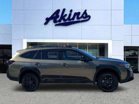 Used 2022 Subaru Outback Wilderness image 1