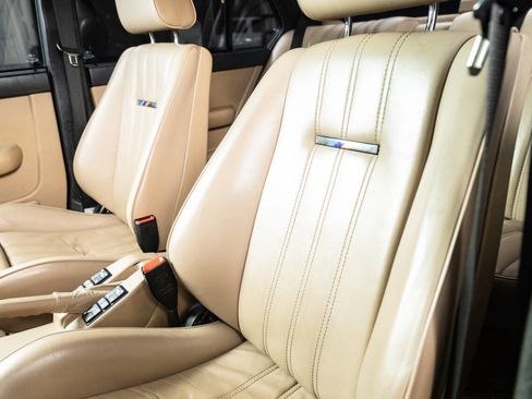 Used 1988 BMW M5 image 52