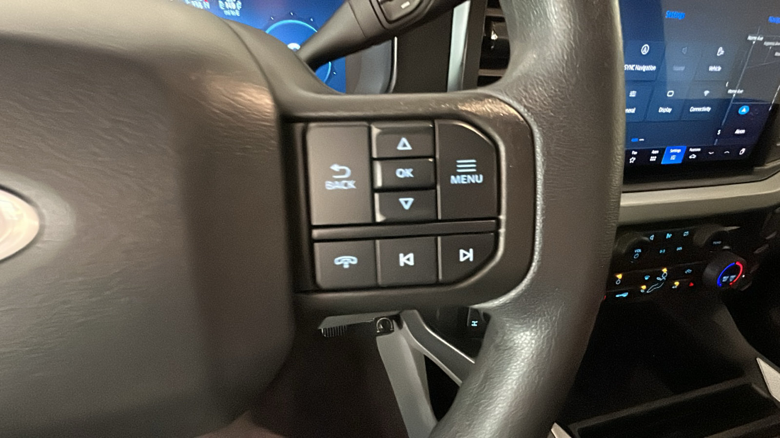 Used 2024 Ford F250 XLT w/ XLT Premium Package AWD/4WD image 21