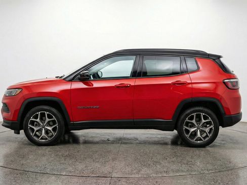 Used 2025 Jeep Compass Limited AWD/4WD image 5