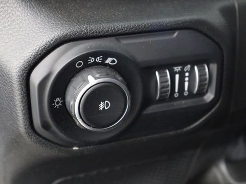Used 2022 Jeep Wrangler Unlimited Sport AWD/4WD image 22