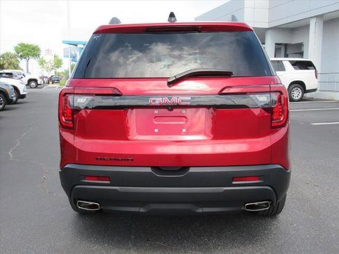 Used 2023 GMC Acadia SLE w/ Driver Convenience Package FWD image 6