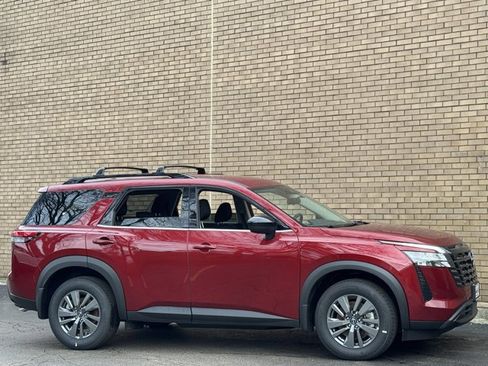 New 2026 Nissan Pathfinder SV image 4