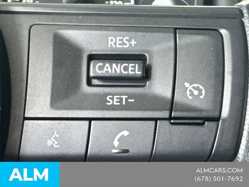 Used 2024 Nissan Rogue S FWD image 28