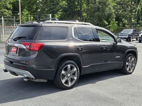 Used 2017 GMC Acadia SLT FWD image 5