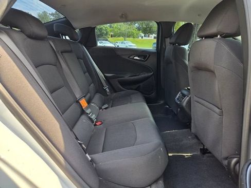 Used 2023 Chevrolet Malibu LT FWD image 15