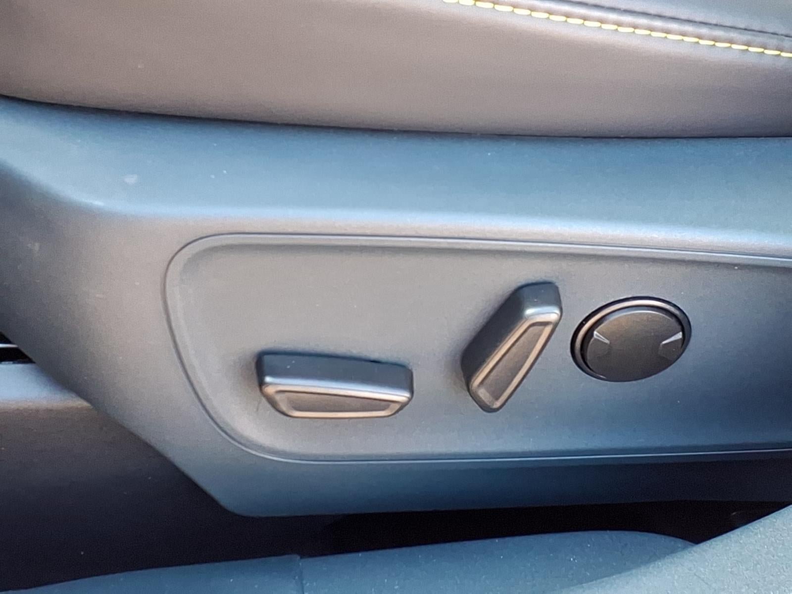 New 2026 Ford Maverick Lobo AWD/4WD image 13