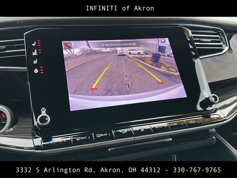 Used 2022 Jeep Wagoneer Series III w/ Flexible Seating Group image 7