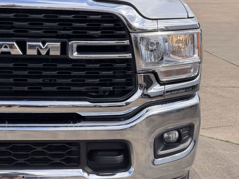 Used 2024 RAM 2500 Big Horn AWD/4WD image 4