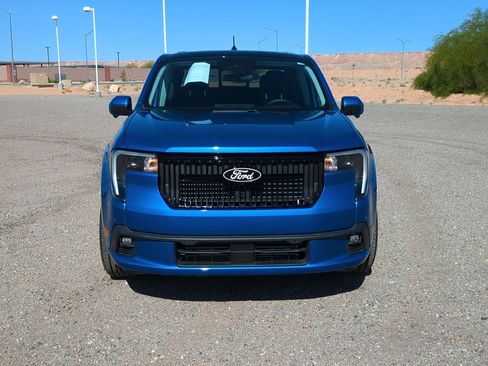 Used 2025 Ford Maverick Lobo AWD/4WD image 9